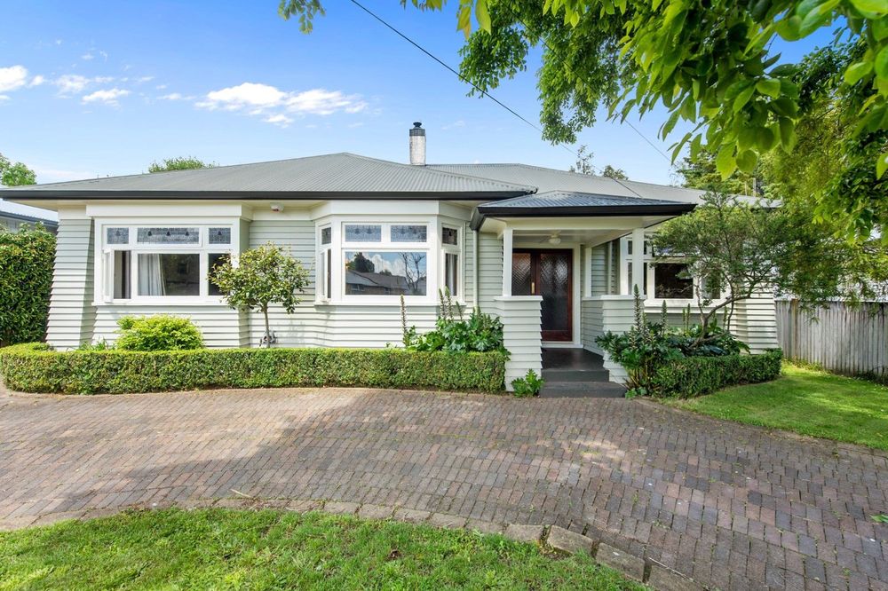 Why Do You Need to Repaint Your Home? Unveiling the Benefits